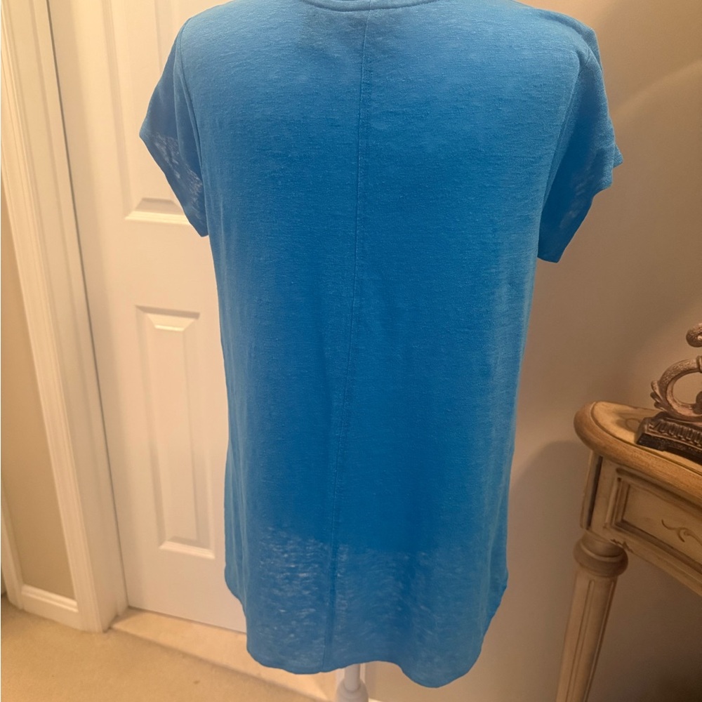 Tahari Vibrant Blue Short Sleeve Tee - Picture 2 of 2